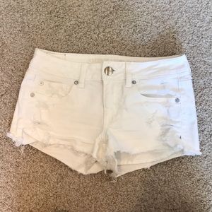 White, American Eagle, SuperStretch Shorts!